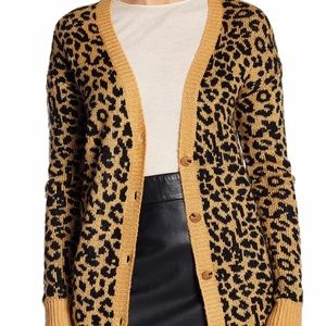 Abound Buttoned cardigan sweater